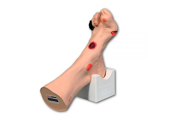 pie geriatrico para cuidado de heridas wilma