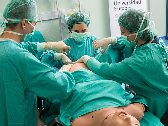 Universidad Europea de Madrid · Escenario obstétrico sobre simulador